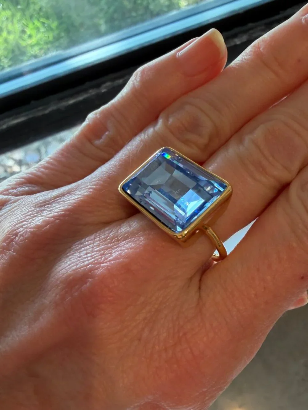 NWT Piper K 14K Gold Plate East-West Rectangular Baby Blue Crystal Ring